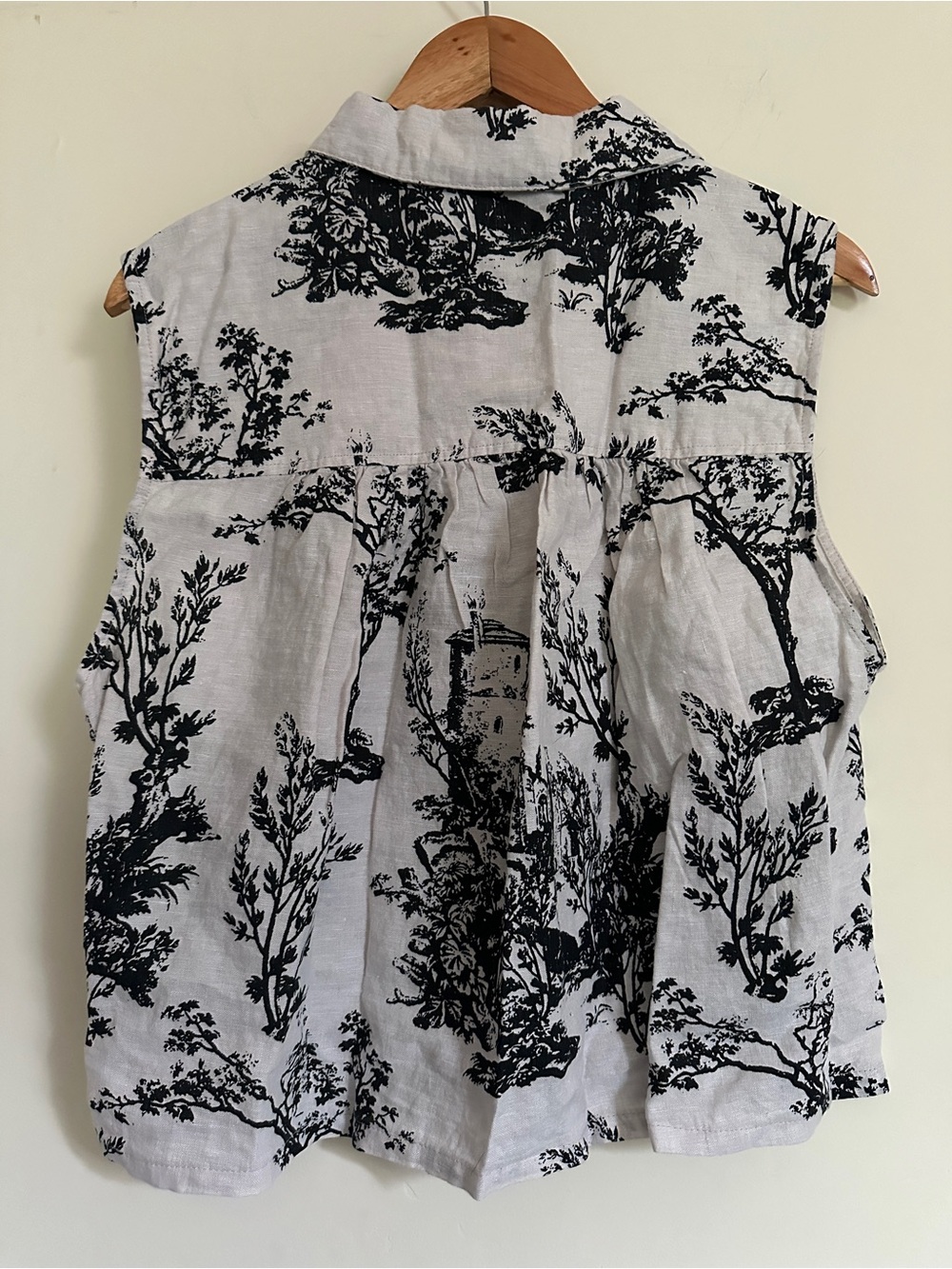 Sleeveless Linen Button-Front Top - Picture 6 of 9